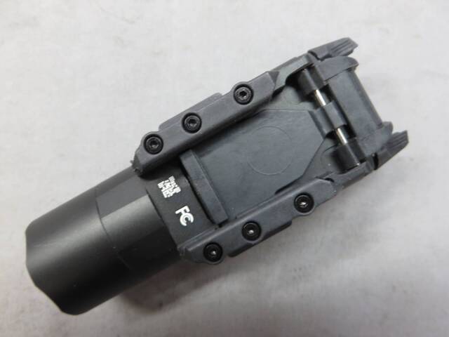 【不明】SUREFIRE レプリカ　X300 ULTRA タイプ ウエポンライト