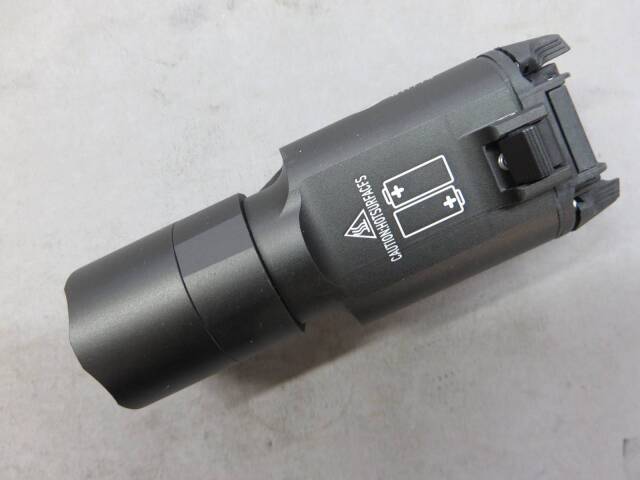 【不明】SUREFIRE レプリカ　X300 ULTRA タイプ ウエポンライト