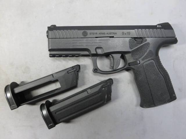 【ASG・KJワークス】STEYR（ステアー）L9A2 GBB・CO2マガジン付き