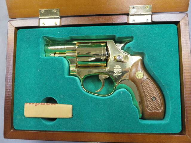 コクサイ】 S&W M36チーフスペシャル GOLD（24K）金属・SMG モデルガン