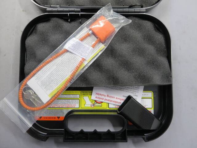 【東京マルイ】グロック17 Gen.4 デトネーター カスタムスライド・Glockガンケース付　G17 Glock17