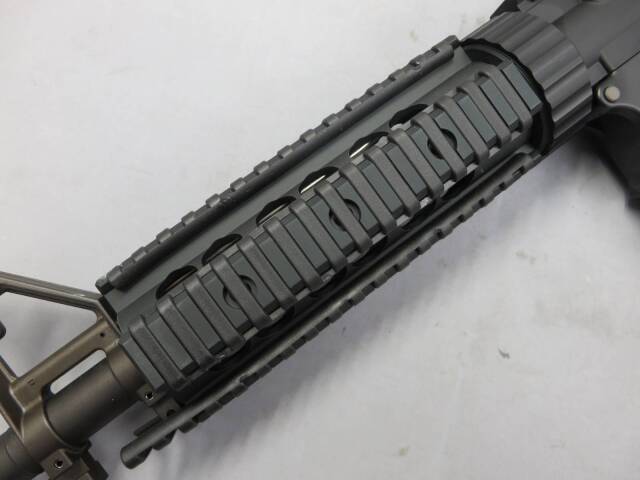 【KSC】M4 CQB-R Ver.2 ・マグプル グリップ・レイルカーバー