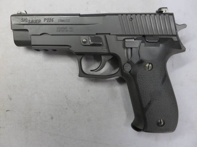 【KSC】P226R HW SYSTEM7 HOGUE ラバーグリップ標準装備