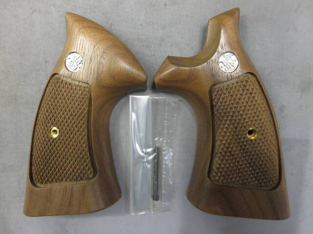 【タナカ】S&W Kフレーム オーバーサイズ（スクエアバット） ウォールナットチェッカー +Weight