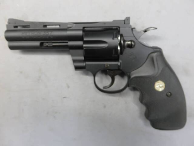 【東京マルイ】コルトパイソン.357mag 4in 24連射リボルバー