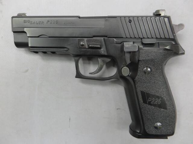 【タナカ】SIG SAUER P226レイルドフレイム