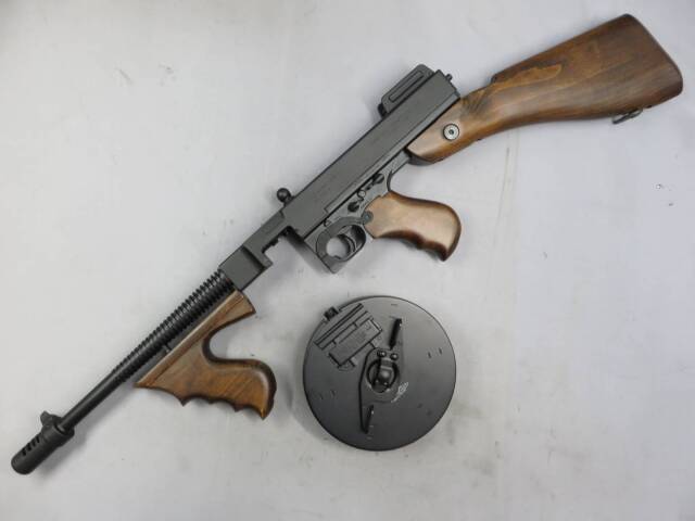 【KingArms】トンプソン M1928 シカゴタイプ ウッドストック 電動ブローバック・水平グリップ・スリング・マガジン