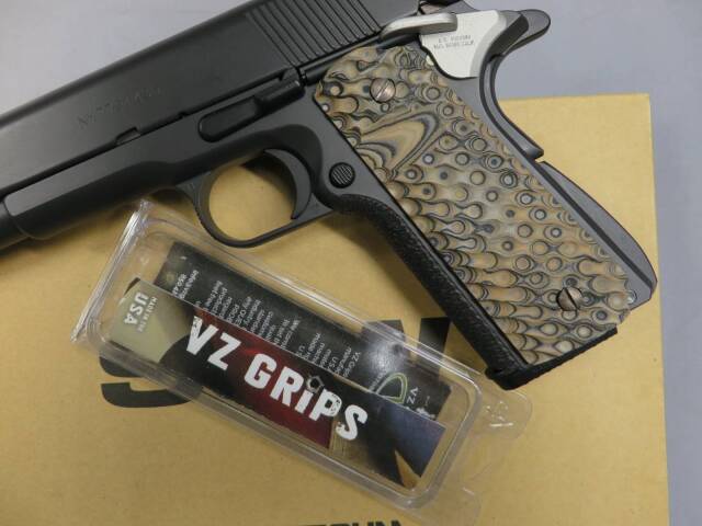 【ウエスタンアームズ】BOB CHOW スペシャル リミテッドエディション・Vz GRIPS　ボブチャウ