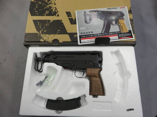 【KSC】 Vz61 ウォルナットグリップ カスタム HW ・スコーピオン