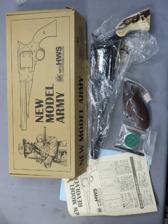 【ハートフォード】ニューモデルアーミー ケースハードンゴーストブラック モデルガン
