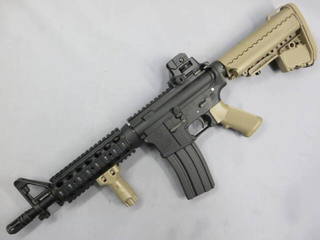 【東京マルイ】CQB-R FDE　次世代電動ガン