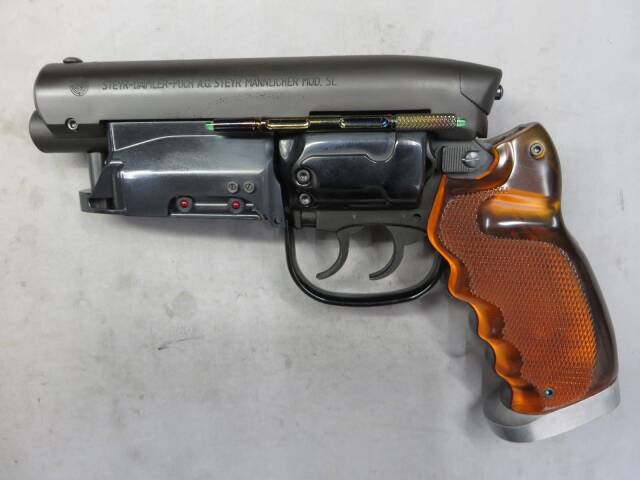 【エルフィンナイツプロジェクト】高木型弐0壱九式爆砕拳銃・M2019ブラスター モデルガン