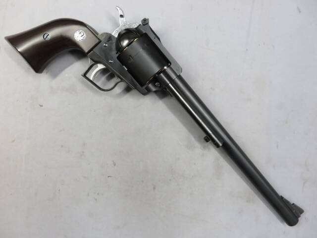 【マルシン】スーパーブラックホーク 10.5in マットブラック プラグリップ仕様 6mmBB リアルXカートリッジ