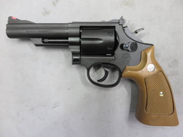 【タナカ】S&W M19 コンバットマグナム 4in HW Ver.3 +Weight ウォールナットグリップ   モデルガン
