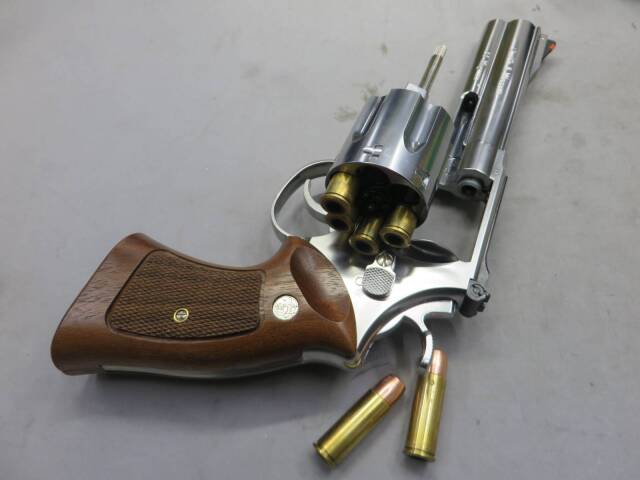【マルシン】S&W M629 5in シルバーABS ハーフチェッカー木製グリップ仕様 リアルXカートリッジ