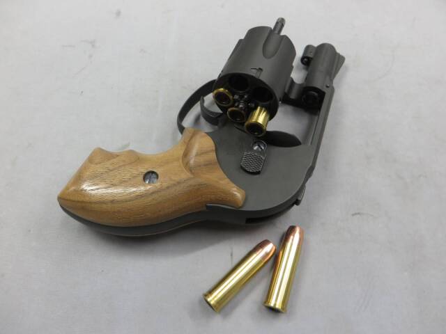 【マルシン】S&W M49 ブラック HW フィンガーチャンネル木製グリップ仕様 Xカートリッジ