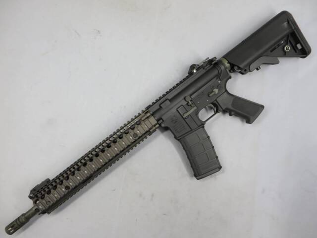 実物 ダニエルディフェンス ris2 9.5インチ fde M4用 DANIEL DEFENSE MK18 RISⅡタイプ 9.5inch ハンドガード