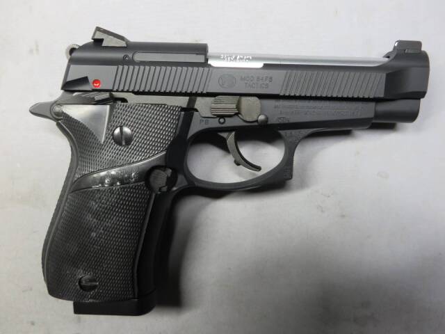 ウエスタンアームズ ベレッタM84F 人気ランキング第二位「WA【ベレッタ】M84FS カーボンブラックHW