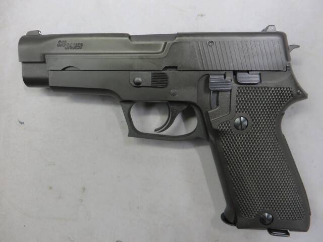 新品 タナカSIG SAUER P220 ICガスガン 未使用 タナカワークス SIG P220 IC 陸上自衛隊モデル HW ブラック