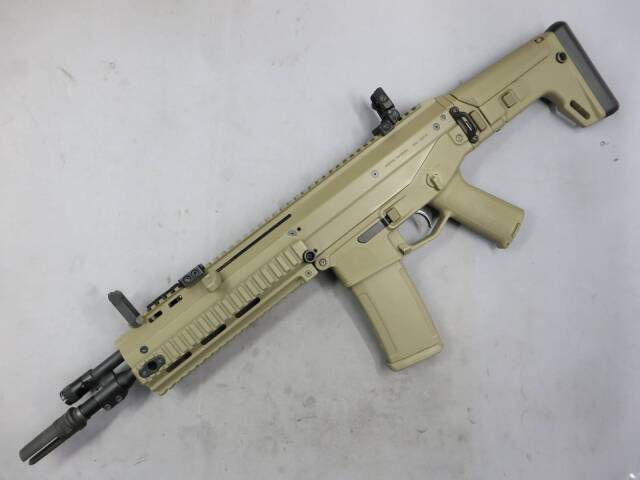 【KSC】MASADA CQB TAN・MAGPUL Alloyハンドガード 他