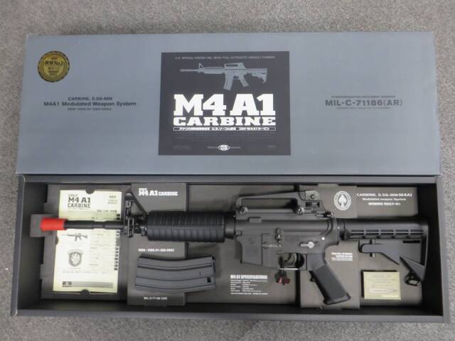 美品　東京マルイ　コルト M4A1カービン 東京マルイ 】電動ガン BOYs コルト M4A1カービン ※対象年令10才