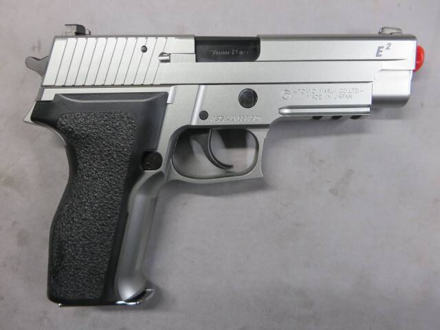 【東京マルイ】SIG SAUER P226 E2 ステンレスモデル