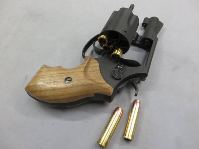 【マルシン】S&W M36 2in HW フィンガーチャンネル木製グリップ 6ｍｍBB リアルXカート