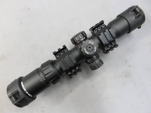 【VectorOptics】SCOC-02 MUSTANG 1.5-4×30 スコープ