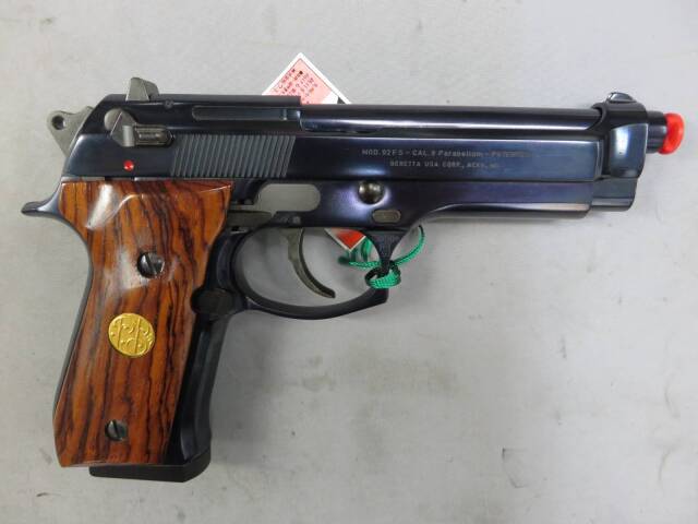 ウエスタンアームズ　ベレッタM92FS　超希少仕様　新品マガジン付き 動作OK WA] ベレッタ M92FS オリジナル ガスブローバック (中古