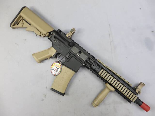【G&G】CM18 Mod.1 電動ガン・バッテリー2個・充電器・BB弾・ガンケース