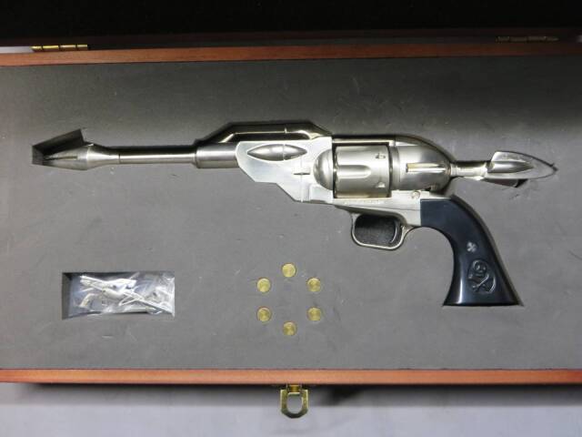 【マルシン】コスモドラグーン Model2979 宇宙竜騎兵用拳銃 No.2 星野哲郎 銀河鉄道999  モデルガン