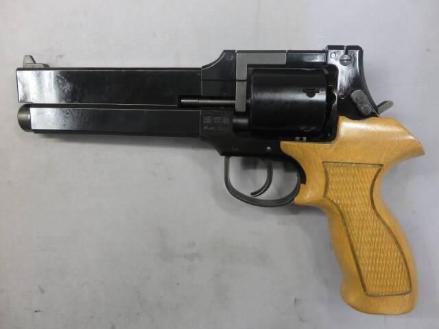 【マルシン】MA・TE・BA マテバ リボルバー ブラックラスター塗装 HW 特注木製グリップ仕様　6ｍｍBB