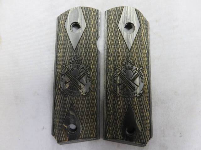 【アルタモント】SpringField Armory Cross Cannon Dia-Checkered コンパクト・オフィサー グリップ