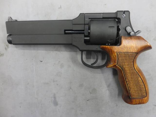 【マルシン】MATEBA・マテバリボルバー 6in ブラックHW 木製グリップ　6ｍｍBB Xカートリッジ