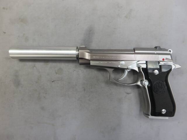 【ウエスタンアームズ】ベレッタM84FS シルバー・サイレンサー付き