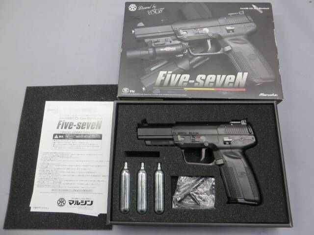 【マルシン】Five-seveN 6ｍｍBB CO2 ブラック・ファイブセブン