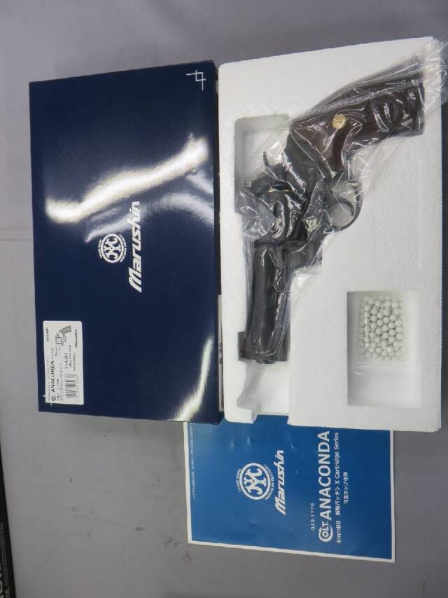 【マルシン】コルトアナコンダ 4in ブラック HW 木製グリップ仕様 リアルXカートリッジ