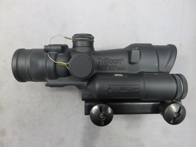 【Trijicon】ACOG TA02 4×32 Crosshair 100190