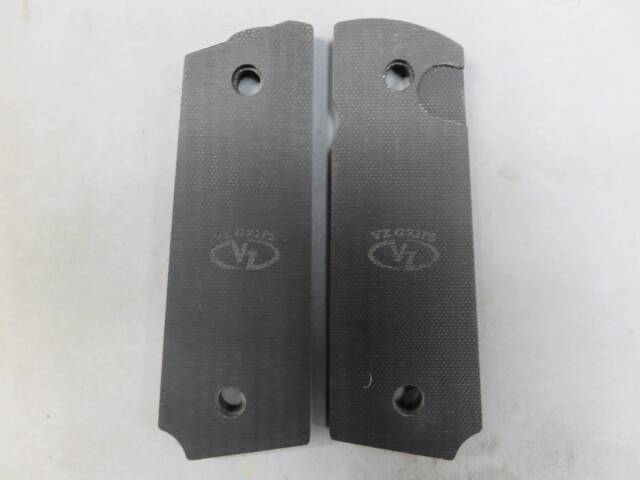 【Vz Grips】G10グリップ 1911 チェッカー ブラック