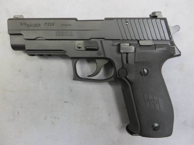 タナカ】SIG P226 レイルドフレイム HW Evolution2 モデルガン