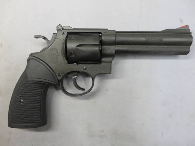 【マルシン】S&W M29 クラシック 5in ブラック HW パックマイヤープラグリップ リアルXカートリッジ