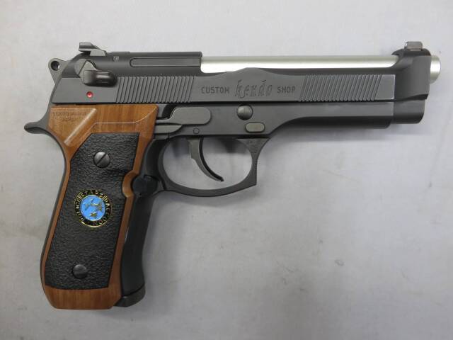【東京マルイ】サムライエッジ　M92F/S.T.A.R.S.カスタム ジルバレンタイン モデル　バイオハザード