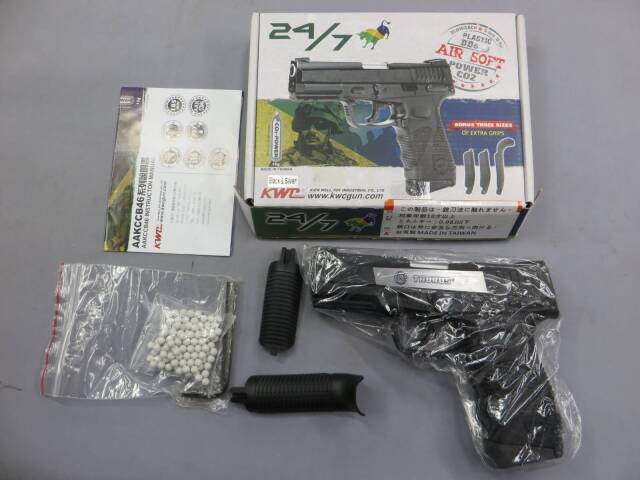 【KWC】TAURUS・トーラスPT 24/7 リアル刻印 CO2 デュアルトーン