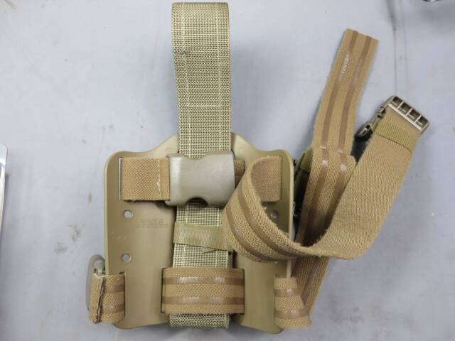 サファリランド】Model 6004・Glock レッグホルスター FDE