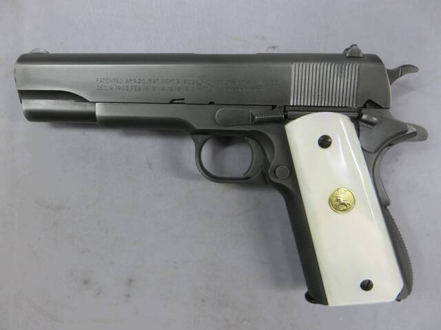 【ウエスタンアームズ】コルト M1911A1 パールハーバー・ホワイトパールタイプグリップ（メダリオン付き）