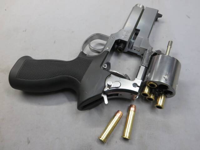 【マルシン】MA・TE・BA マテバ リボルバー 4in シルバー ブラックラバー塗装 プラグリップ仕様