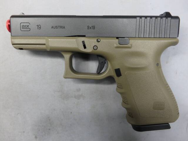 【東京マルイ】グロック19 3rd ジェネレーション・Tanフレーム カスタム