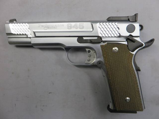 KSC】M945 スケイルドシルバー・木製グリップ