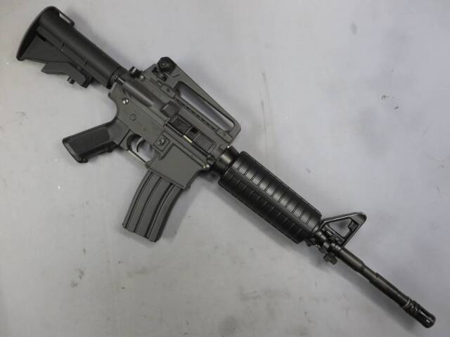 東京マルイ】コルト M4A1カービン スタンダード電動ガン