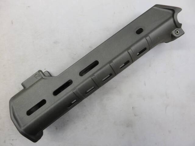 【MAGPUL PTS】MASADA ポリマーハンドガード（リアルサイズ）ブラック MPTS056